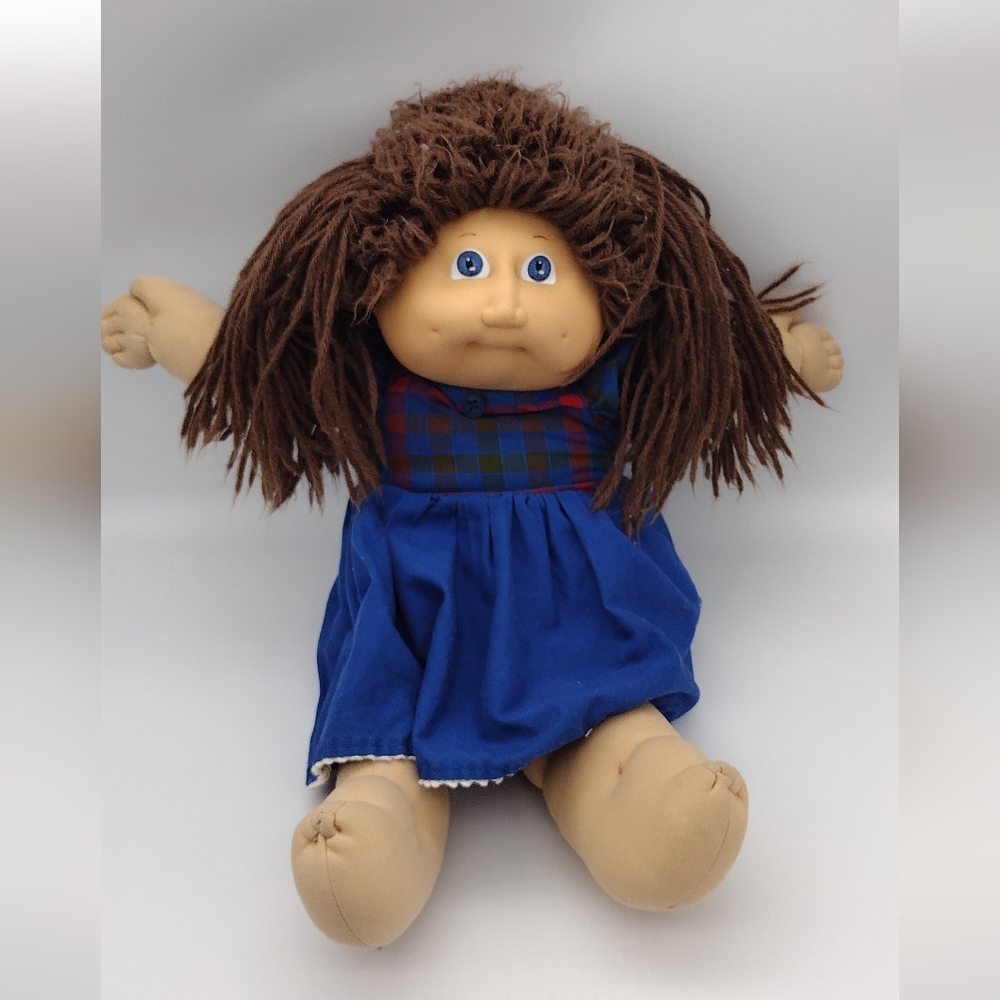 Vintage Cabbage Patch Doll by Coleco Industries Inc